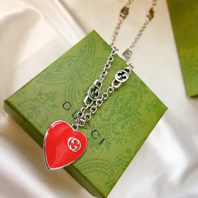 Gucci Heart Enamel Interlocking G Pendant Necklace 3