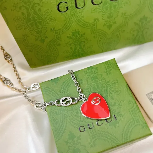 Gucci Heart Enamel Interlocking G Pendant Necklace 7