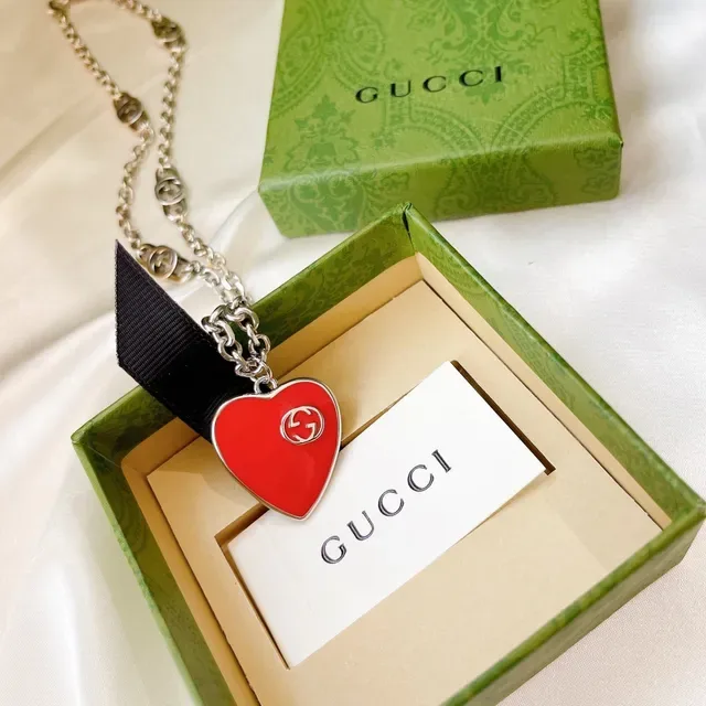 Gucci Heart Enamel Interlocking G Pendant Necklace 9