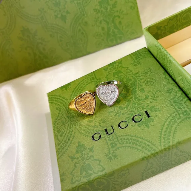 Gucci হার্ট সিগনেট রিং গোল্ড এবং সিলভার প্যাভে-টেক্সচার্ড রিংস 3