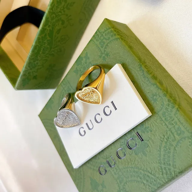 Gucci হার্ট সিগনেট রিং গোল্ড এবং সিলভার প্যাভে-টেক্সচার্ড রিংস 4