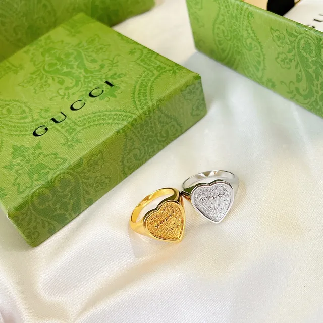Gucci হার্ট সিগনেট রিং গোল্ড এবং সিলভার প্যাভে-টেক্সচার্ড রিংস 6