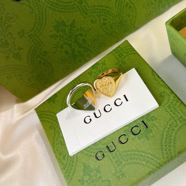 Gucci হার্ট সিগনেট রিং গোল্ড এবং সিলভার প্যাভে-টেক্সচার্ড রিংস 9