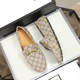 Gucci Horsebit 1955 米色 GG Monogram 乐福鞋