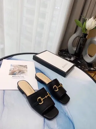 Gucci Horsebit 1955 Sandales en cuir noir avec boucle Horsebit 8