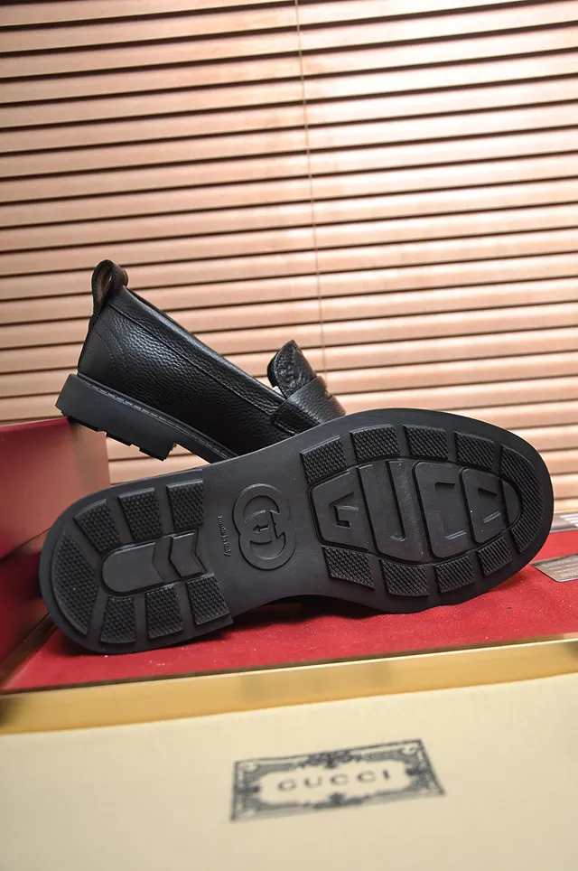 Gucci Horsebit 1955 Black Pebbled Leather Loafer 3