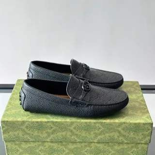 Gucci Horsebit 1955 काला दानेदार चमड़ा लोफर्स