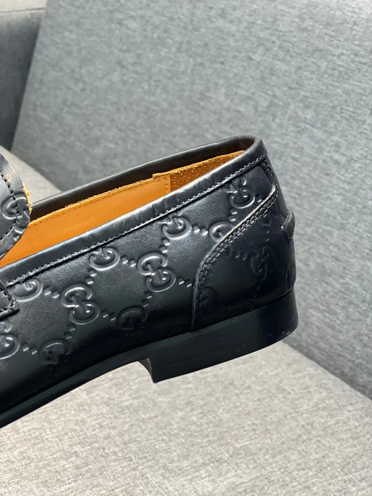 Gucci Horsebit 1955 Embossed GG Loafer en cuir noir 8