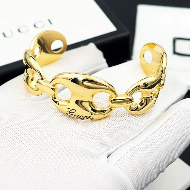 Gucci Horsebit 1955 Gold-Tone Oval Link Cuff Bracelet 3