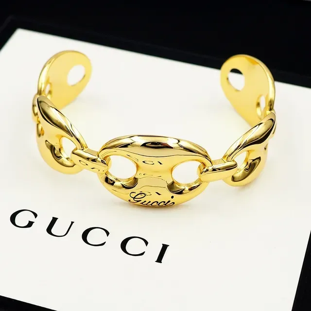 Gucci Horsebit 1955 Gold-Tone Oval Link Cuff Bracelet 8
