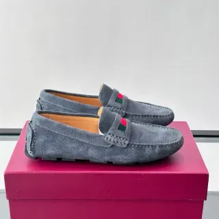 Gucci Horsebit 1955 ग्रे स्यूड वेब स्ट्रैप लोफर्स