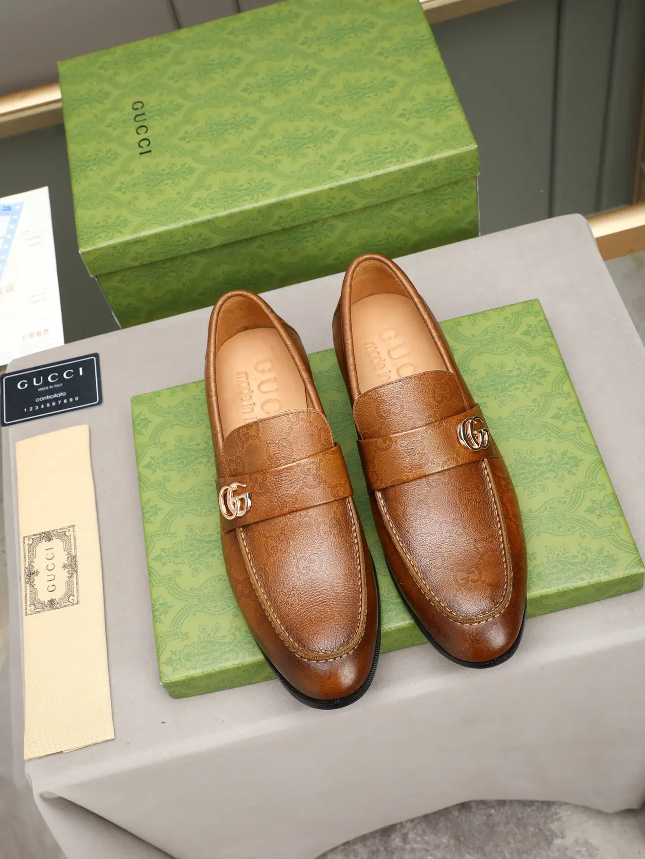 Gucci Horsebit 1955 Monogram 棕色皮革乐福鞋 2