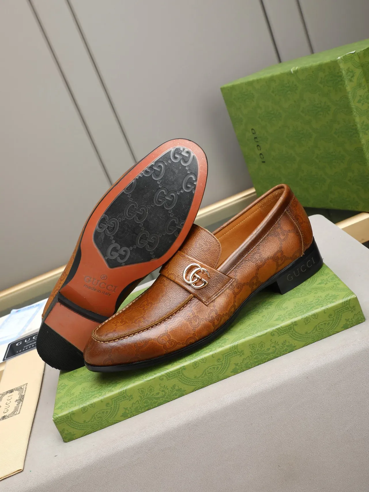 Gucci Horsebit 1955 Monogram 棕色皮革乐福鞋 4