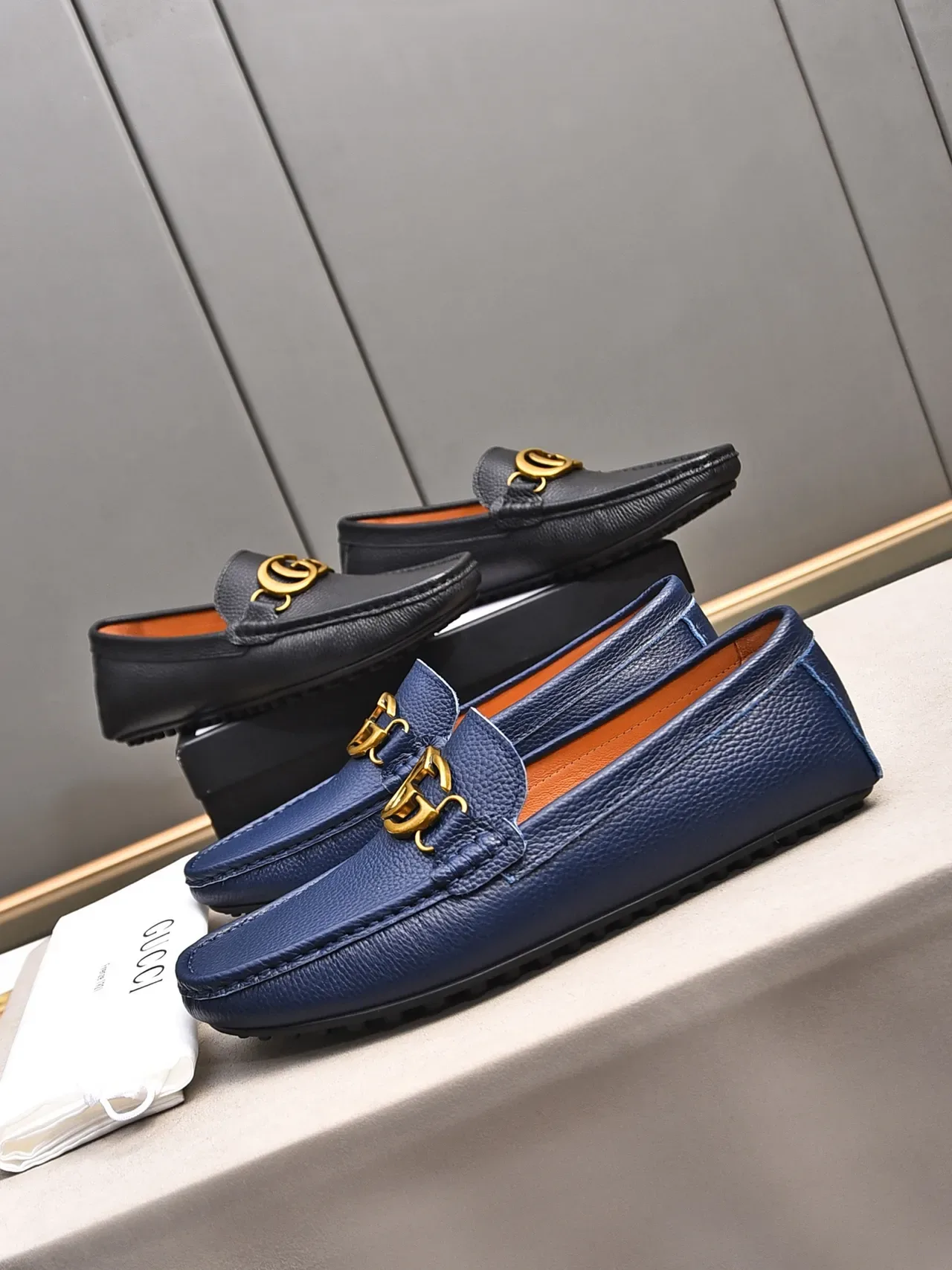 Gucci Horsebit 1955 नेवी गोल्ड पेबल्ड लेदर बकल लोफर 2