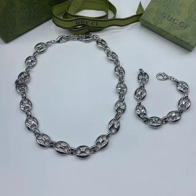 Gucci Horsebit 1955 Silver Interlocking Oval-Link Chain Polished Metal Necklace 4