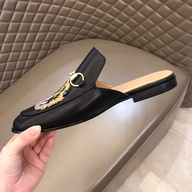 Gucci Horsebit 1955 Broderie tigre Cuir noir Mocassins 2