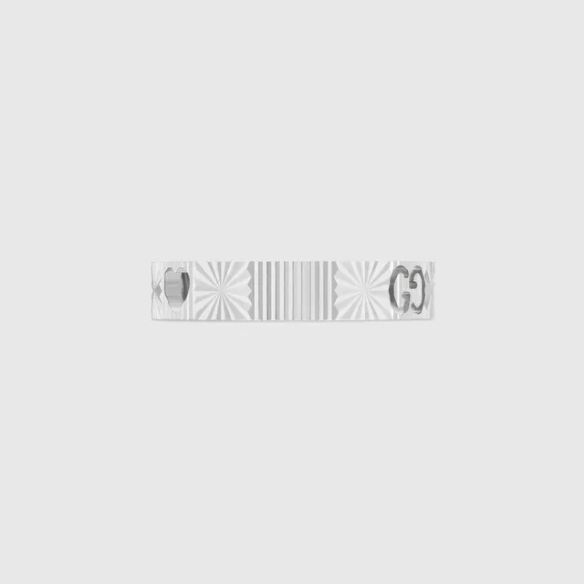Gucci Icon Series 18K White Gold Heart Ring 8
