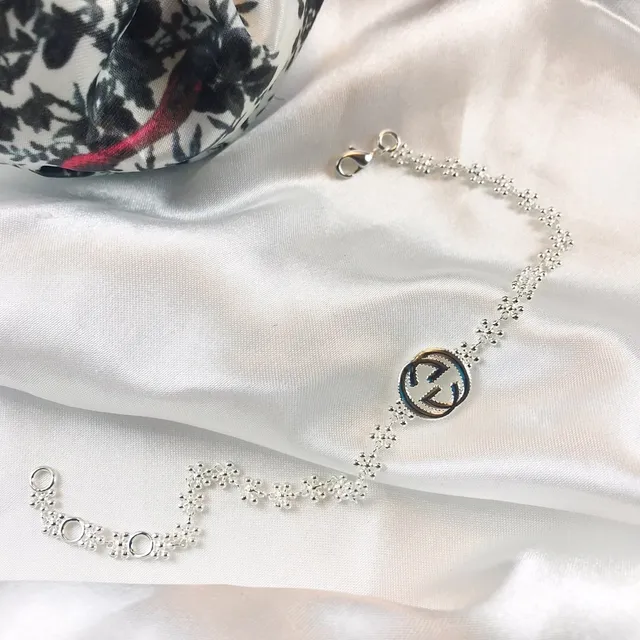 Gucci Interlocking G Floral-Link Silver-Toned Bracelet 4