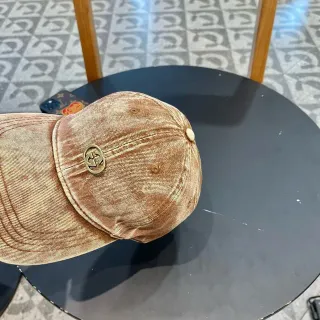 Gucci Interlocking G Logo Distressed Velvet Baseball Cap