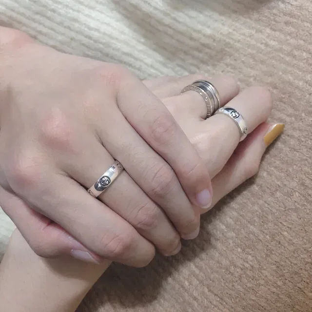 Gucci Interlocking G Motif Silver-Toned Rings 6