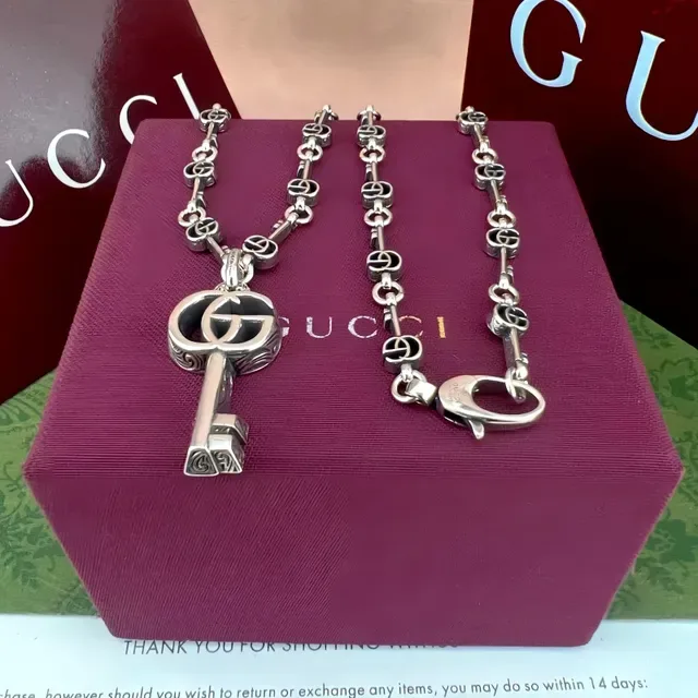 Gucci Key Interlocking G Silver-Toned Necklace 7