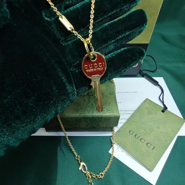 Gucci Key Pendant Gold Red Pendants Enamel Detailing Necklace 3