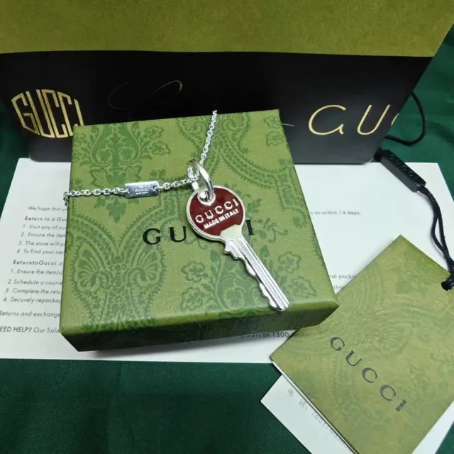 Gucci Key Pendant Gold Red Pendants Enamel Detailing Necklace 6