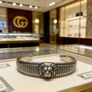 Gucci Cabeza de León Textura Trenzada Pulsera de Muñeca Abierta