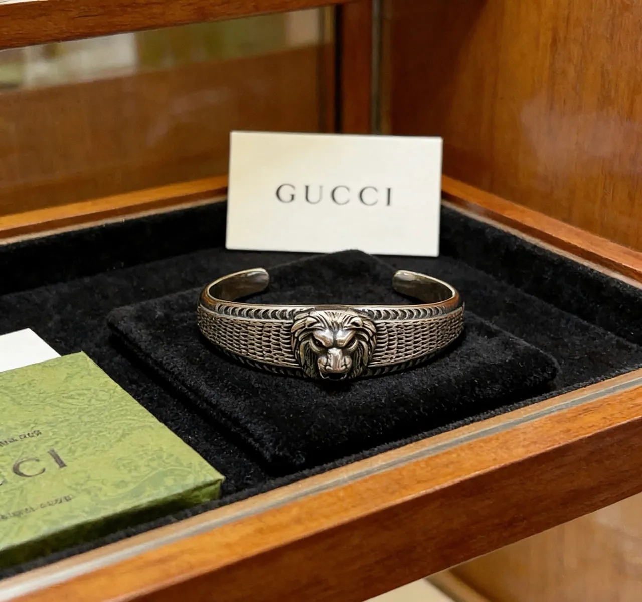 Gucci Lion Head Woven-Texture Open Cuff Bracelet 3