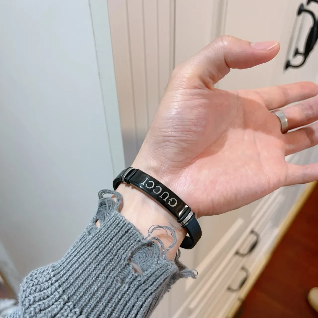 Gucci Logo Plaque Black Leather Bracelet 7