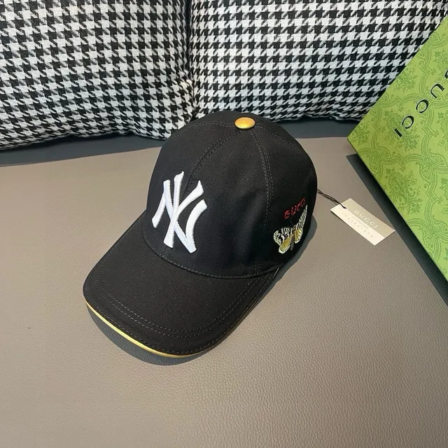 Gucci MLB New York Yankees Embroidered Baseball Cap 2