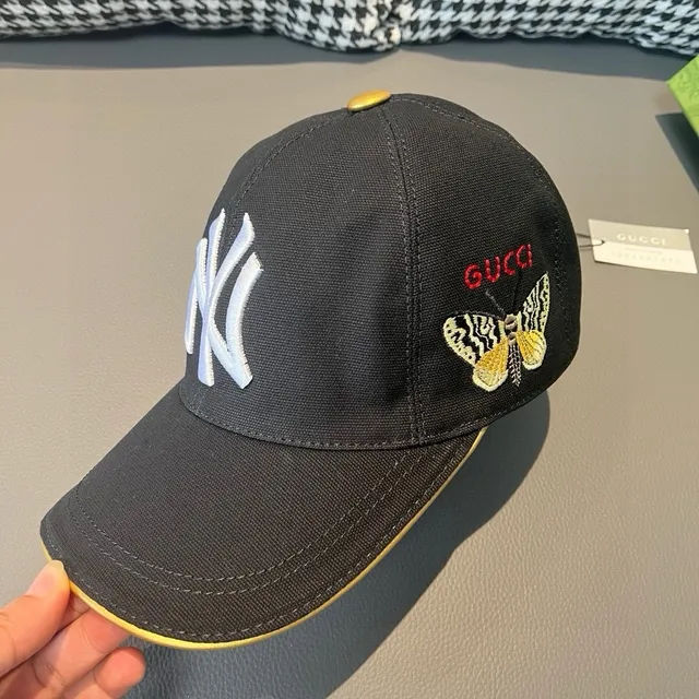 Gucci MLB New York Yankees Embroidered Baseball Cap 5