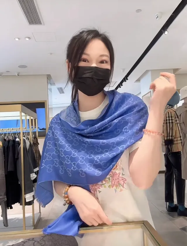 Gucci Monogram Jacquard Blue Silk Scarf 2