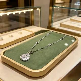 Gucci Ophidia سلسلة فضية دائرية مداليون معلق قلادة
