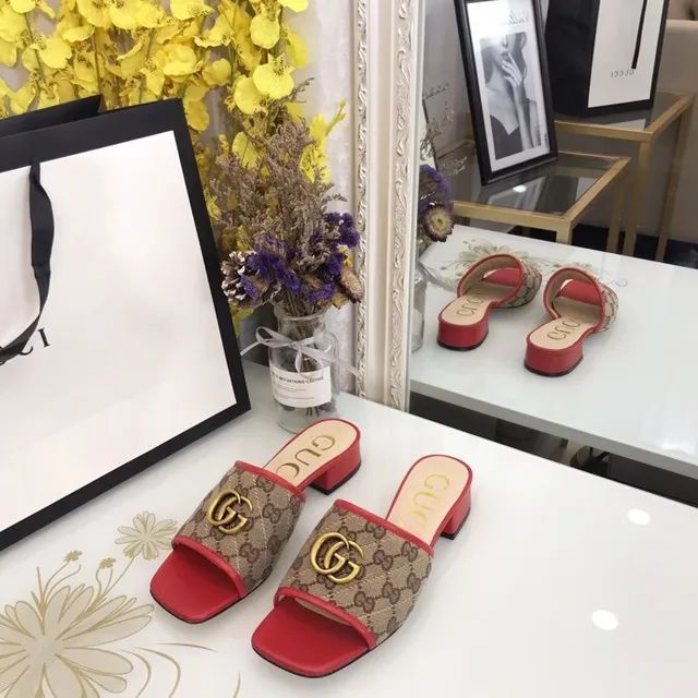 Gucci Red Beige Monogram Canvas Double G Hardware Slippers 7