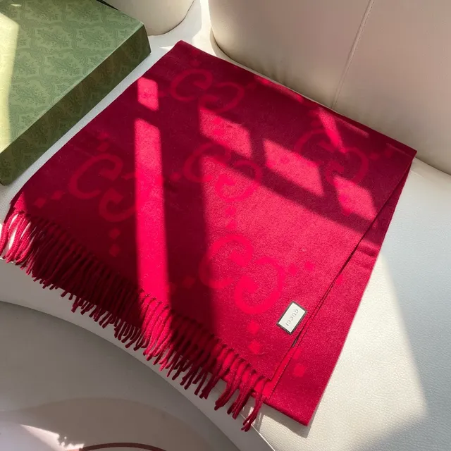 Gucci লাল টোনাল চেক উভেন ক্যাশমিয়ার স্কার্ফ 5