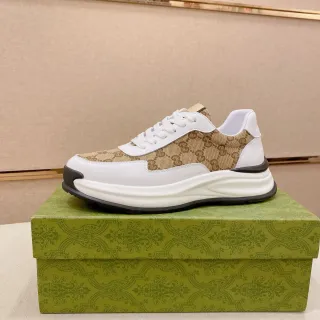 Gucci Rhyton بيج مونوغرام كانفاس جلد أبيض أحذية لايف ستايل سنيكرز