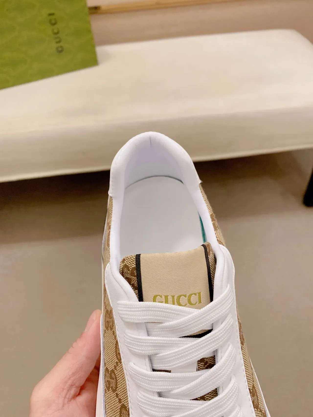 Gucci Rhyton Beige Monogram Canvas Chaussures Lifestyle en Cuir Blanc 4