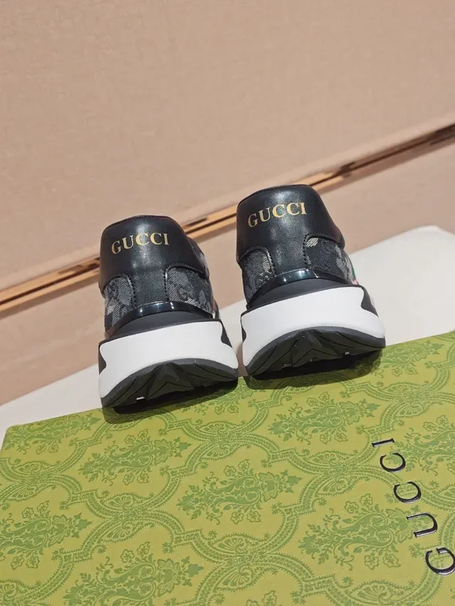 Gucci Rhyton Tênis Lifestyle Pretos GG Print Red Green Web 4