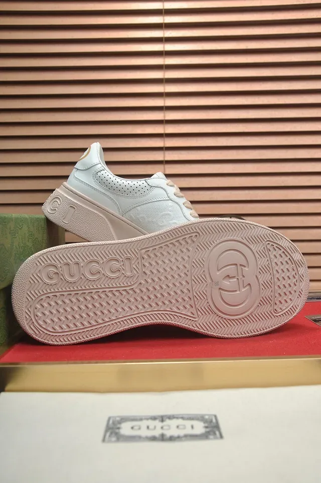 Gucci Rhyton Off-White Cuir Perforé Plateforme Sneakers Lifestyle 7
