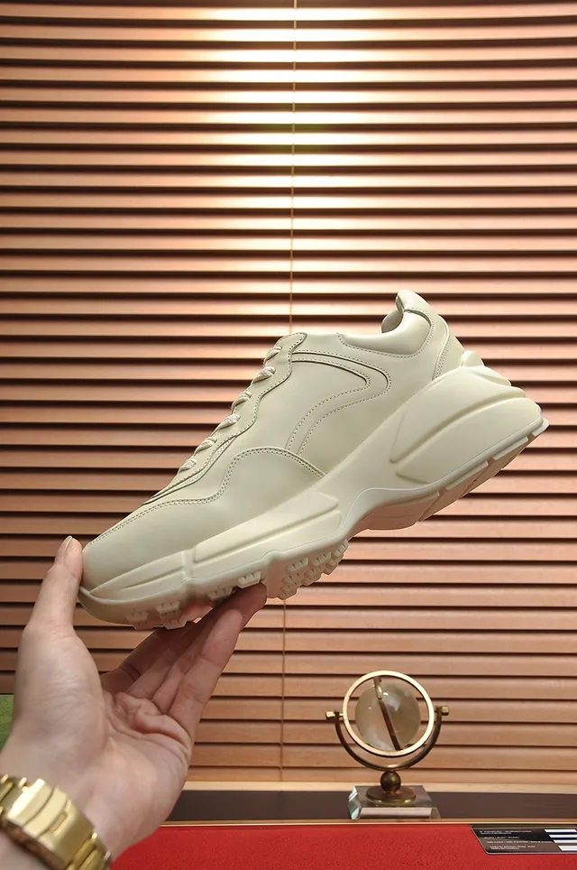 Gucci Rhyton Star GG Cream Lifestyle Sneakers 3