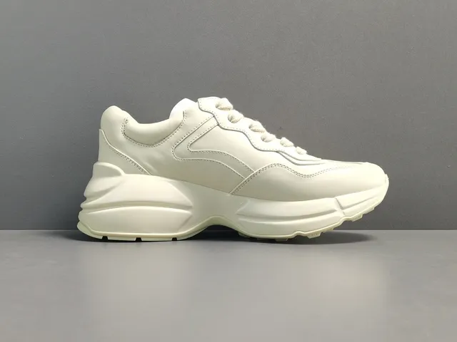 Gucci Rhyton Tiger White Leather Chunky Sneakers 17