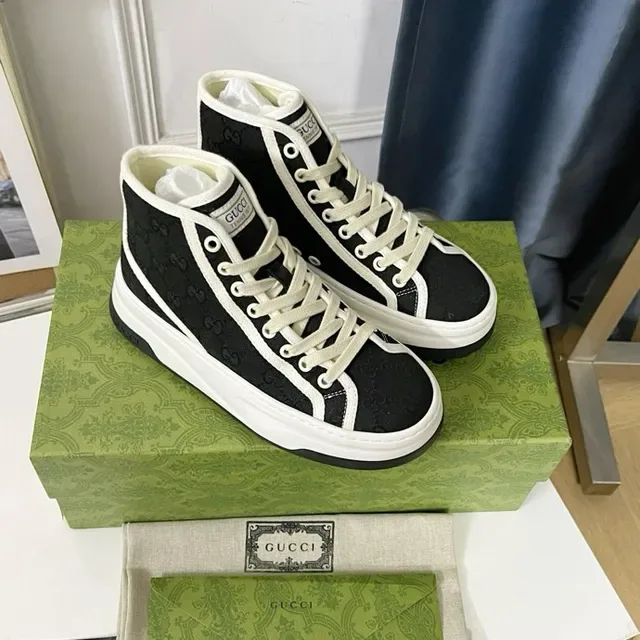 Gucci Screener Black and White Monogram Canvas Lifestyle Sneakers 2
