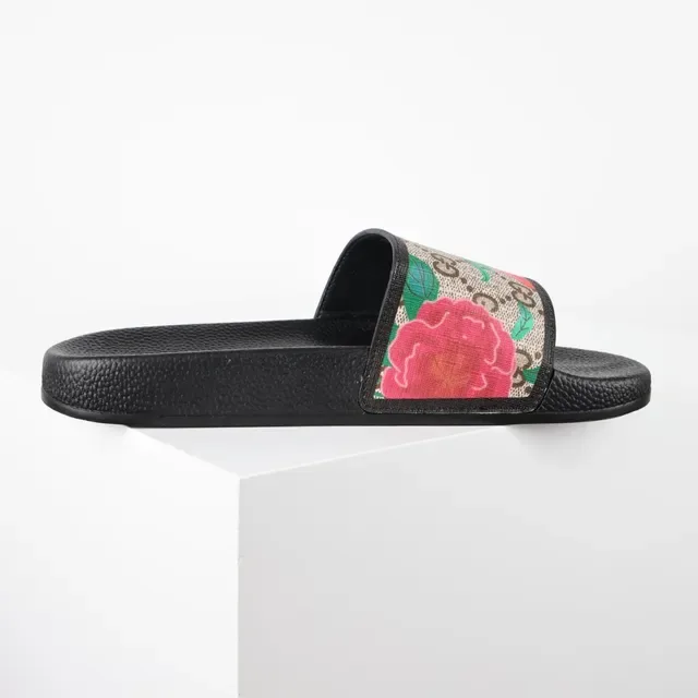 Gucci Screener نعال كانفاس مطبوعة زهور 7