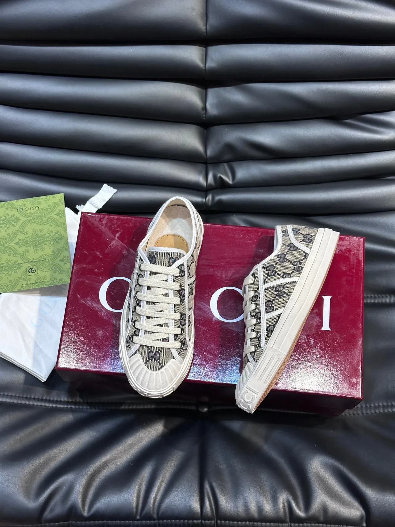 Gucci Screener GG Supreme Beige and Black Lifestyle Sneakers 3
