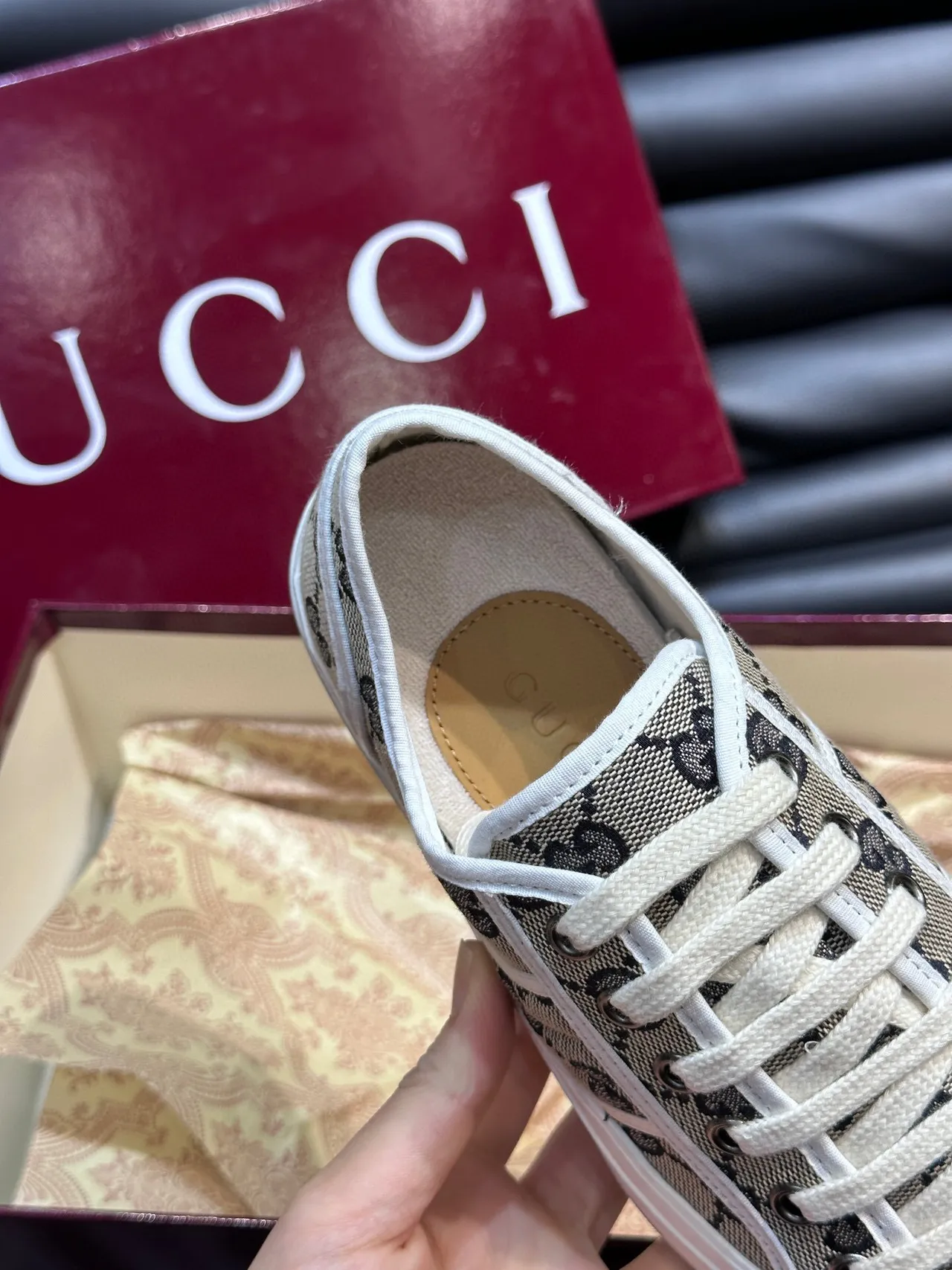 Gucci Screener GG Supreme Beige and Black Lifestyle Sneakers 6