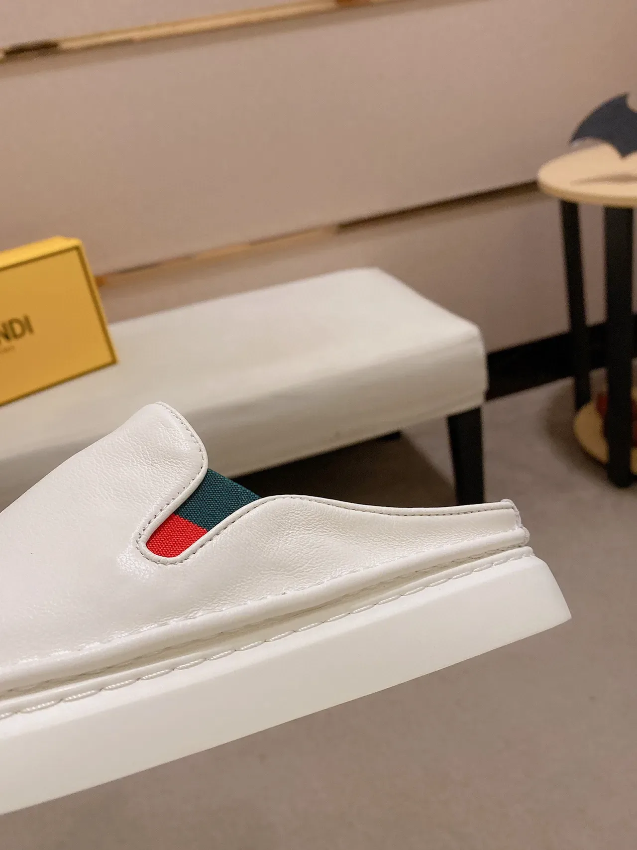 Mules Gucci Screener Blanc Rouge Vert Web 5