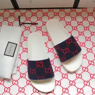 Gucci Screener Navy and Red GG Monogram स्लिपर्स