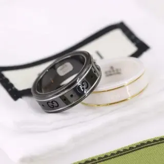 Gucci Screener Rotating Band Interlocking G Ceramic Ring