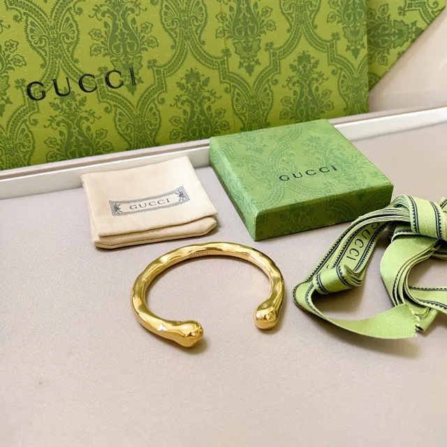 Gucci Sculptural Gold-Tone Open Bangle Bracelet 2